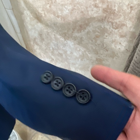 JOS. A, BANKS MENS NAVY BLUE WOOL AND SILK BLAZER, SIZE 41R VERY HANDSOME BLSZER - Picture 13 of 13